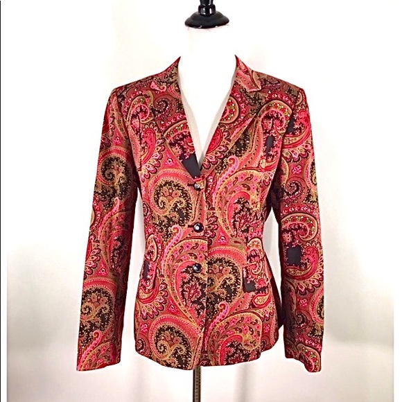 Tahari Jackets & Blazers - *EUC Tahari bold blazer